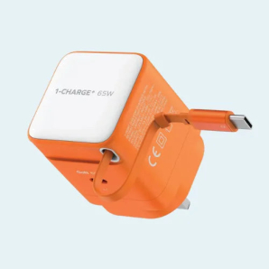 Momax 1-Charge GaN Travel Charger | 65W | GaN Technology | Built-In USB-C Cable | UM76UKM - Orange